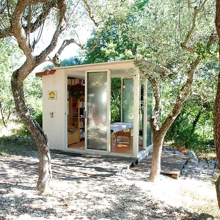 Valle Dei Trulli לינה וארוחת בוקר *