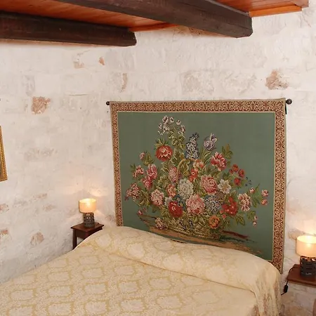 Valle Dei Trulli Bed & Breakfast
