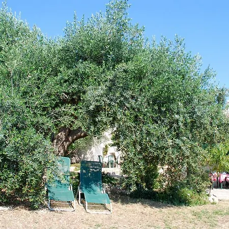 Valle Dei Trulli * Cisternino